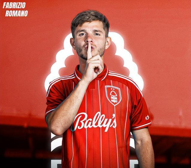 机会, 中场哈钦森, entit