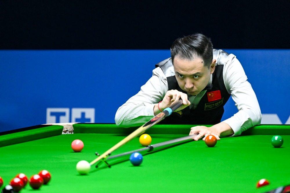 决赛中, 栋击球