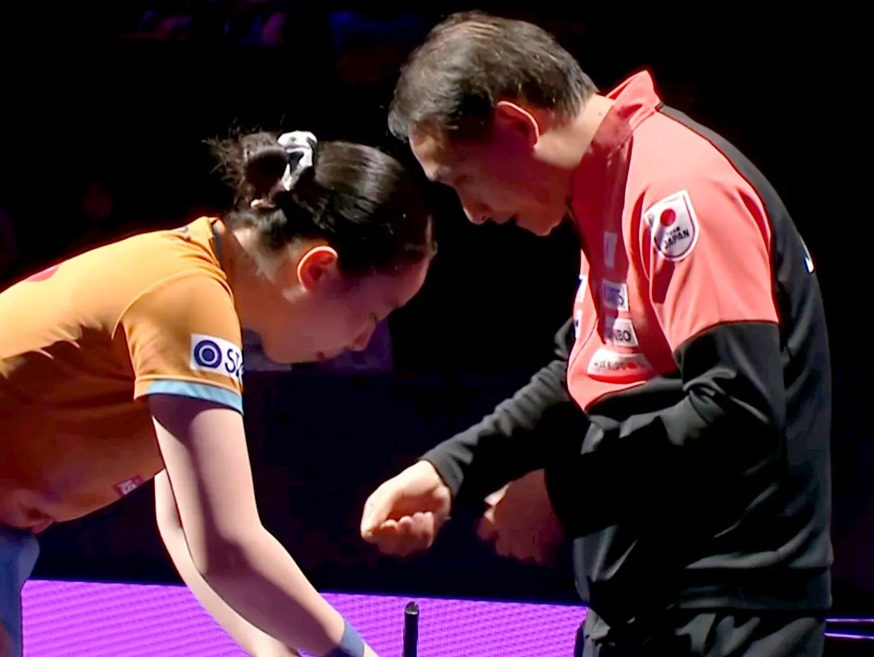 可以说完全, 打领奖台 可以说完全, 打领奖台