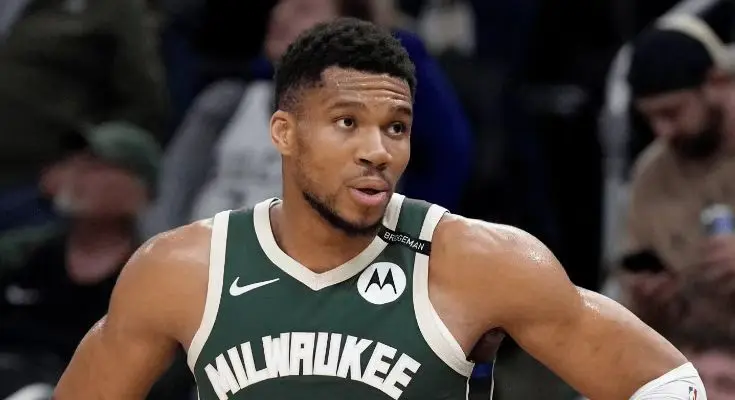 亚历山大拿, 雷霆豪掷, div